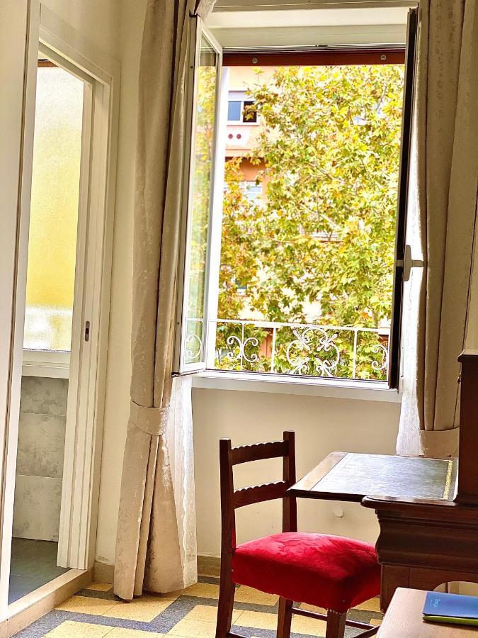 Appartement Domus Delphi à Rome Extérieur photo