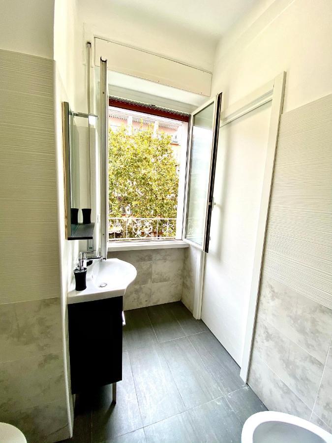 Appartement Domus Delphi à Rome Extérieur photo